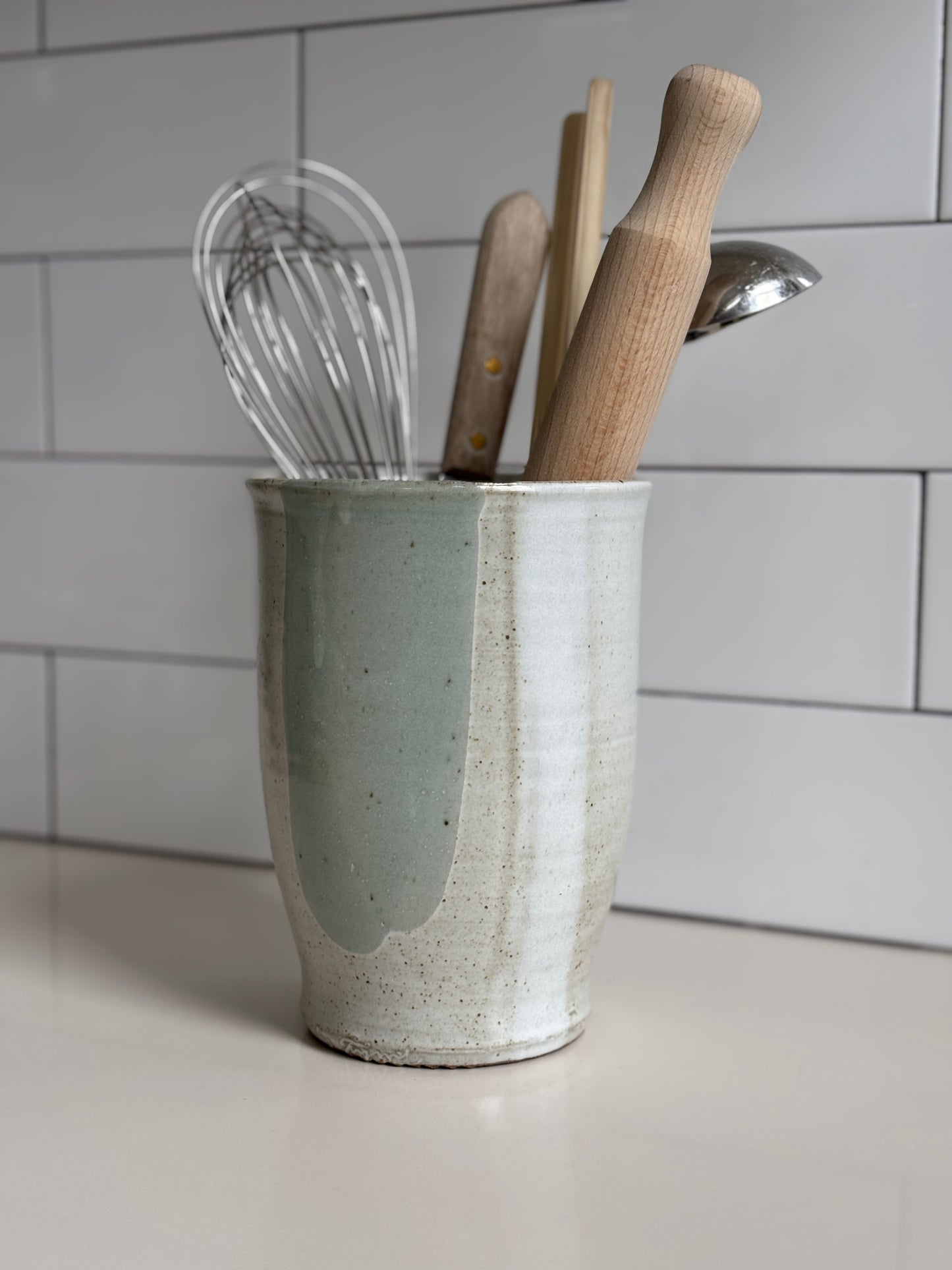 Utensil holder