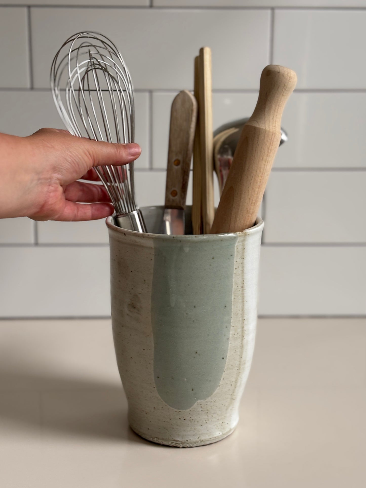 Utensil holder